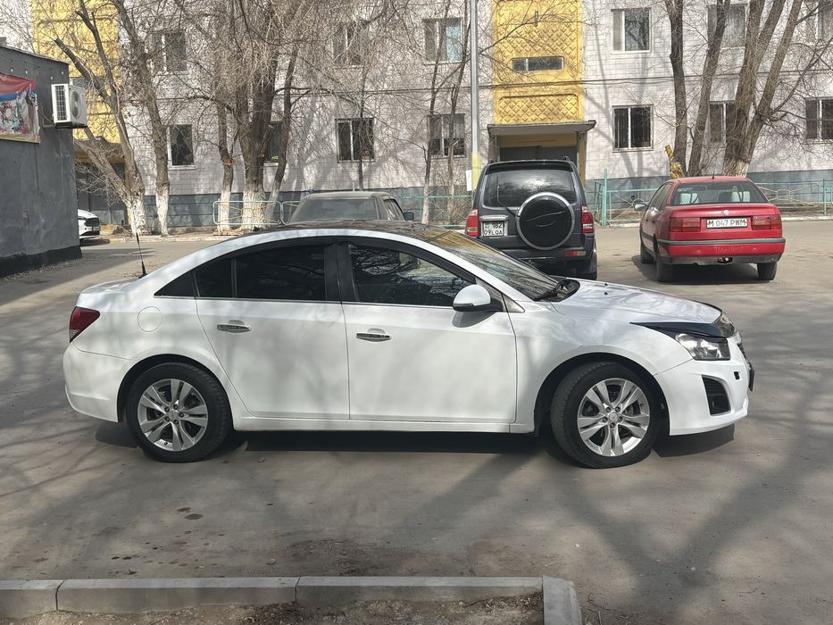 Продам Chevrolet Cruze 2013