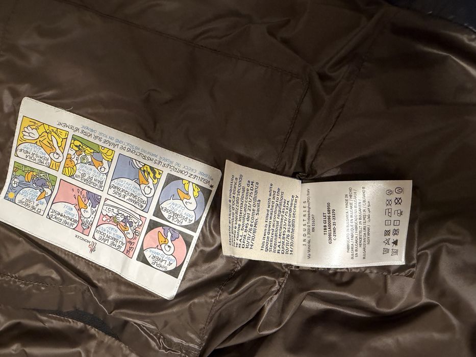 Елек Moncler - тъмно син