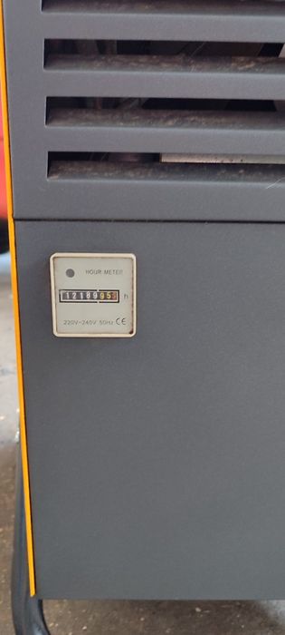 Професионален изсушител Master DH 92, 1200 W, 80 л/24 ч