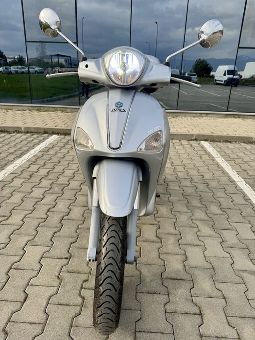 Продавам скутер Piaggio liberty 200i 2004г