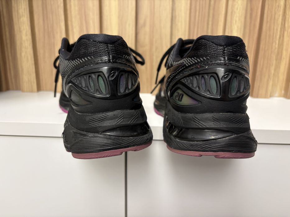 Asics маратонки за бягане GEL NIMBUS 20 LITE-SHOW