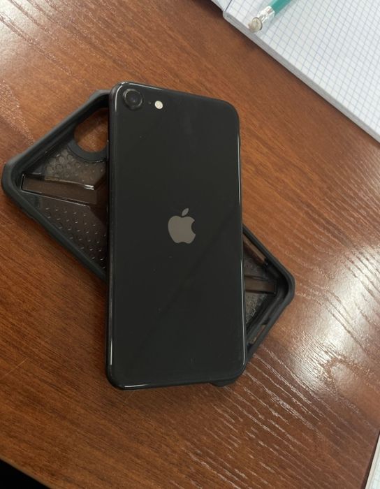 iPhone 8 black 64g
