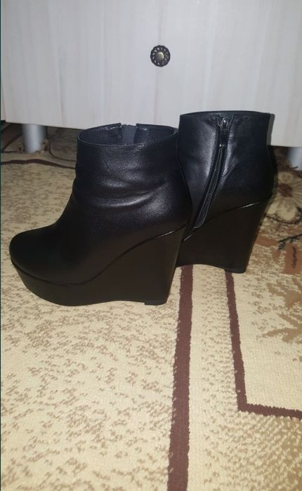 Ботильоны кожаные