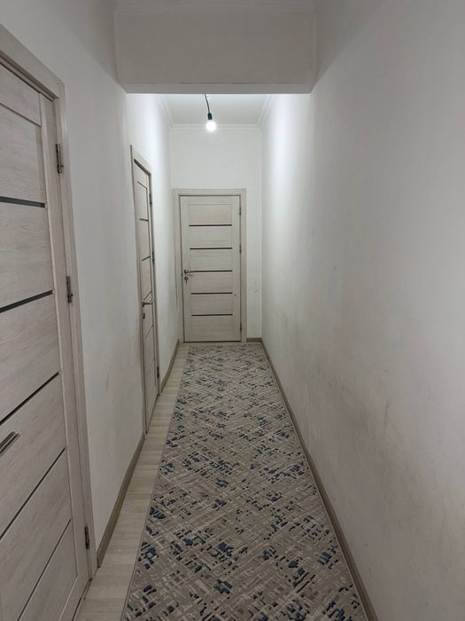 Yangi darxondan 2 xonali uy ijaraga beriladi faqat olilaga 
450$ 
Xamm