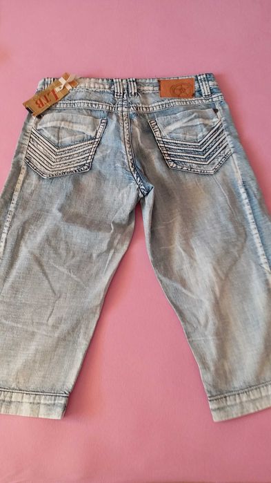 Bermude Blugi, Brand "BAUHAUS" England,Noi Pret de OCAZIE.