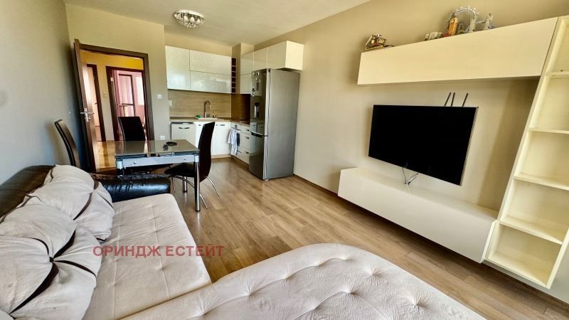 3-стаен в София-Разсадника площ 125 цена 750