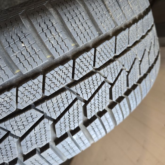 Джанти за БМВ 17 5 112 оригинални, гуми 205 60 17 Continental 4бр