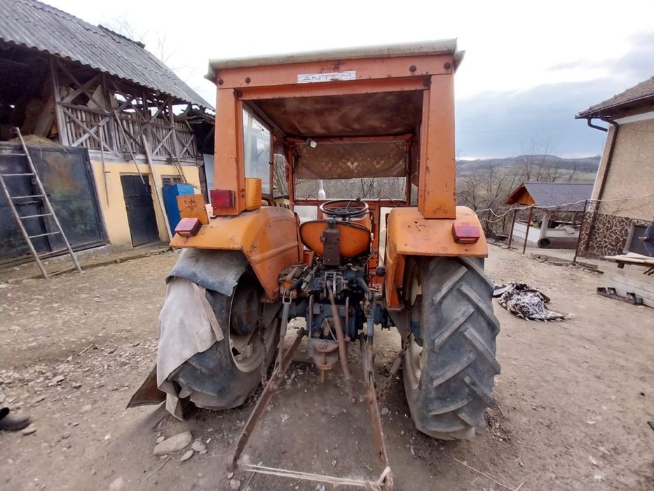 Fiat 480 cu dispozitiv de incarcare frontal