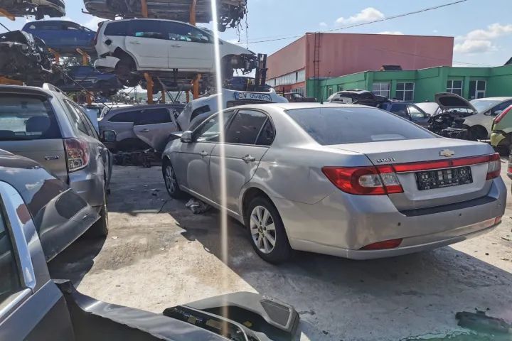 bara spate armatura stop tripla stanga dreapta rampa injectoare  praguri racitor gaze debitmetru aer parasolare plafoniera  Chevrolet Epica 2010 motor 2.0D 150cp Z20S dezmembrez dezmembrari