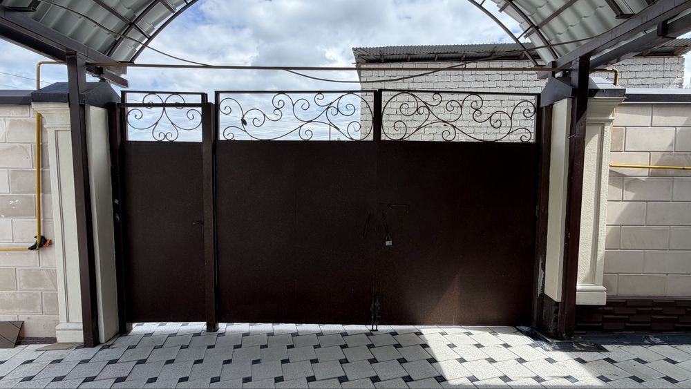 Продам ворота с калиткой!!!