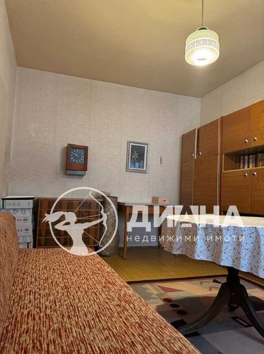 Продава се Тристаен апартамент в Пловдив, Кършияка - 104 кв.м за 1154 €/кв.м - Снимка #1