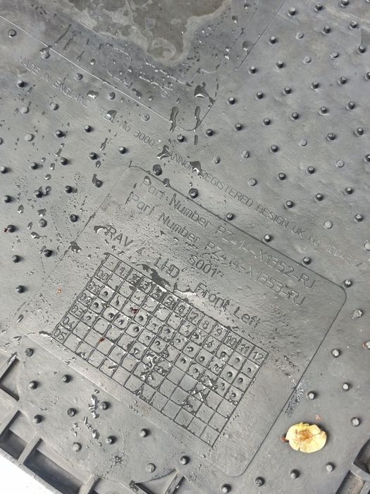 Резиновые коврики полики Рав4