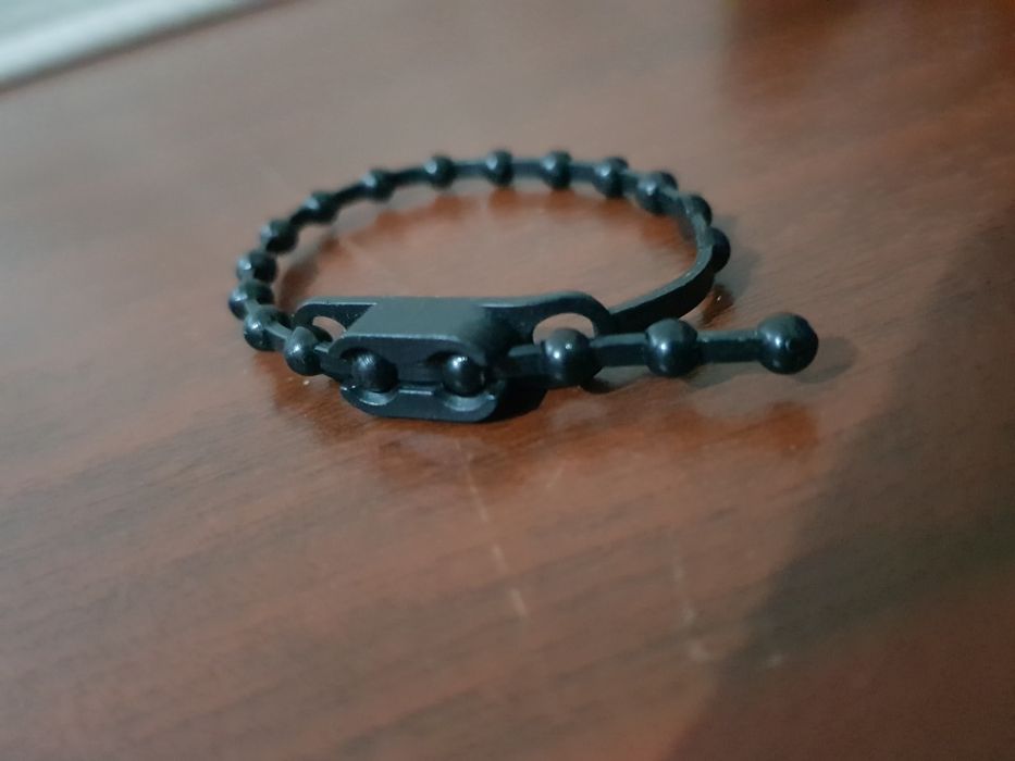 Продам эластичный Зажим для провод производство Малайзия