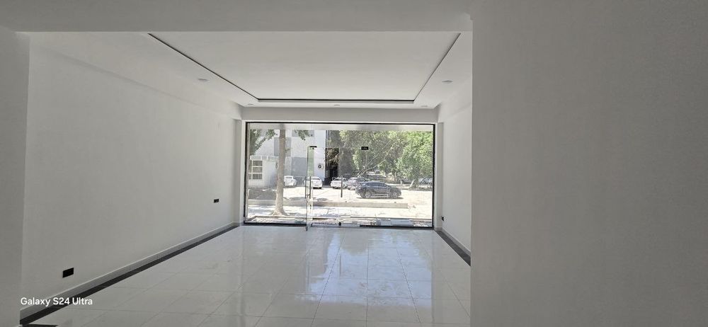 Ижарага берилади.Магазин, офис, фасфут ва бутик хаммасига тугри келади