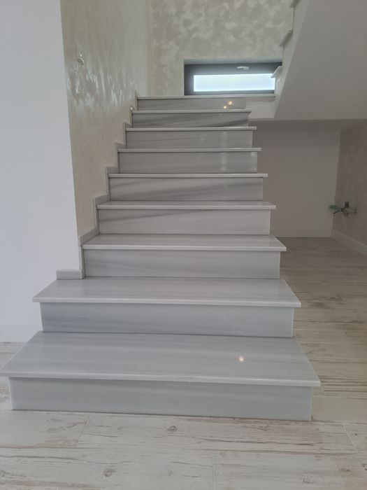 Trepte scara marmura si granit