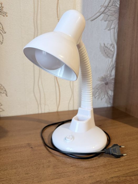 Лампа настольная, маленькая
