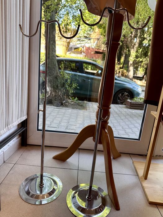 Търговско оборудване за бутик за дрехи