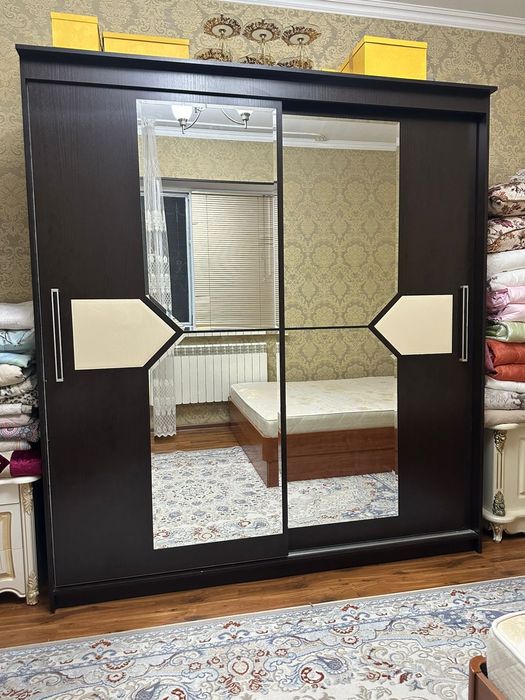 Продается кровать и шкаф