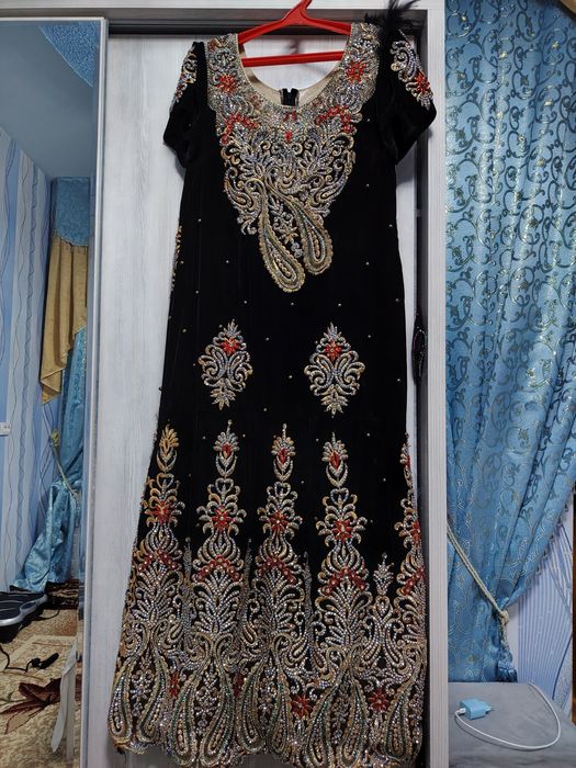 Продаётся платье