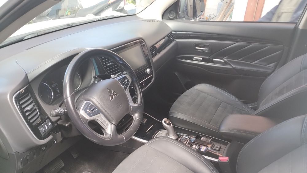Mitsubishi Outlander PHEV
