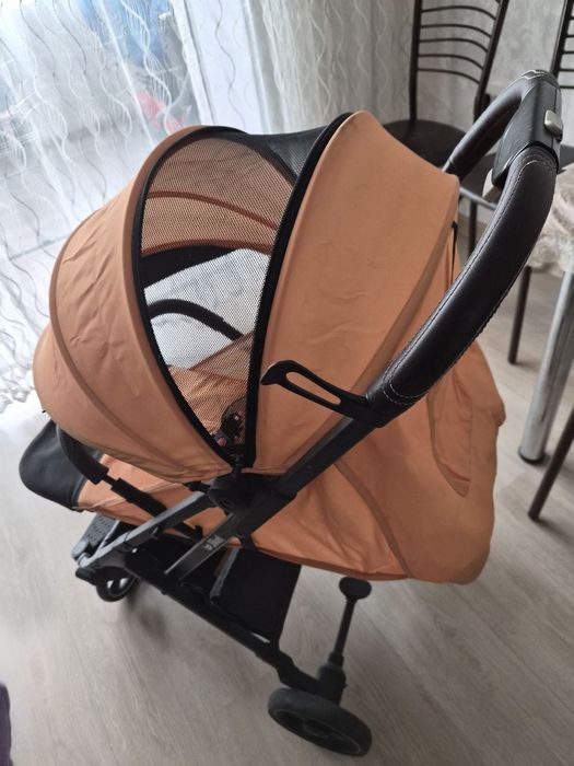 Продается складная,  лёгкая  прогулочная коляска Jikel