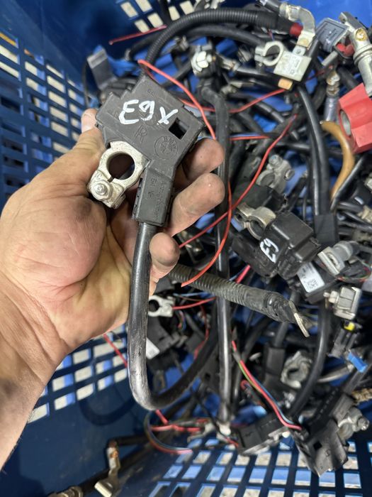 Минусова клема бмв е60 е61 е90 е91 е92 ф10 ф11 bmw f30 f31 e60 e61 f10