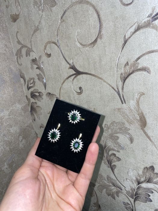 Zirak uzuk bijuteriya yangide