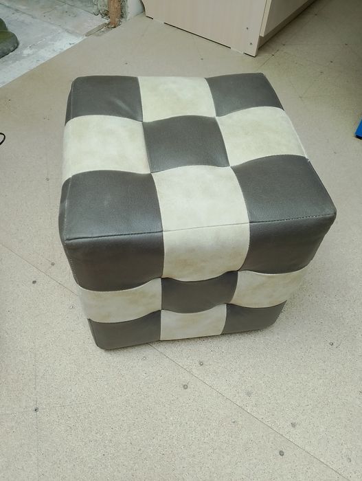 Продам пуфик в хорошем состоянии