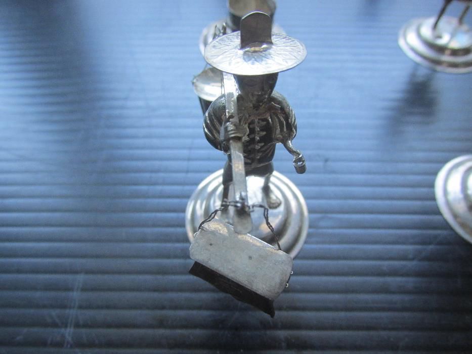 Миниатюрни фигури - Хонг Конг Sterling Silver