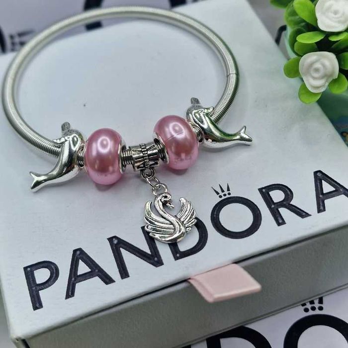 Детска гривна тип Pandora с висулки