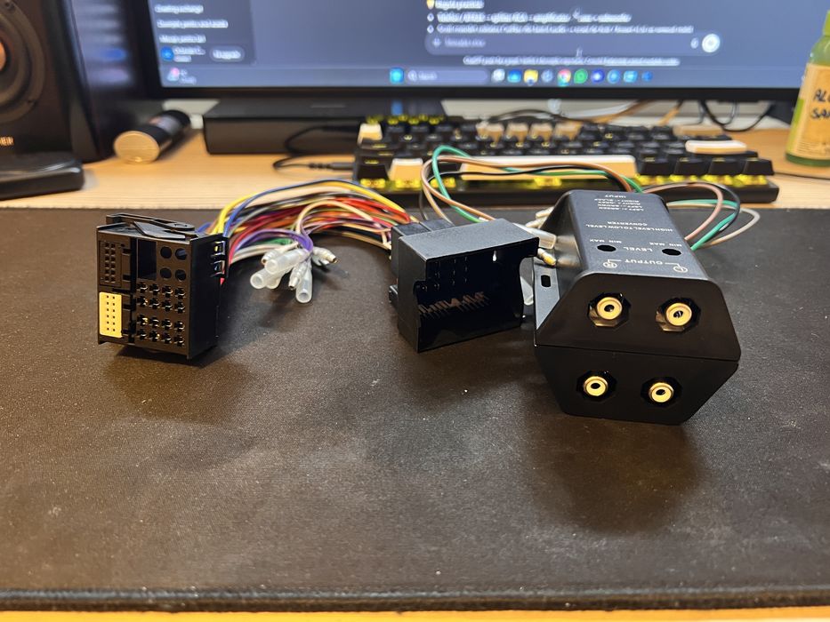 Adaptor QUADLOCK UNI 4CarMedia