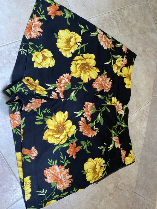 Елегантни къси панталони MNG, RESERVED, C&A