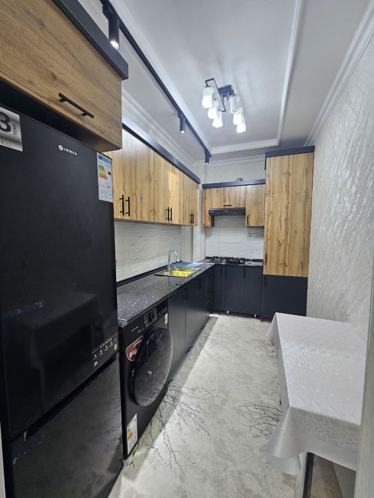 Срочно продаётся 3х комнатная квартира 3 этаж Согдиана без Глухой