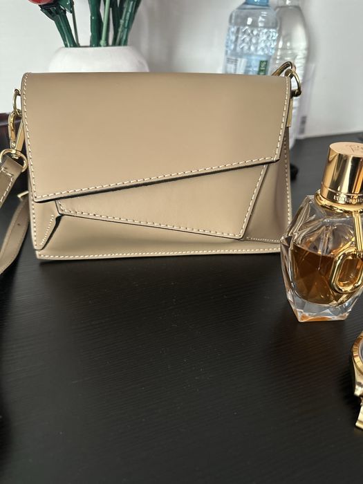 Италианска малка кожена чанта