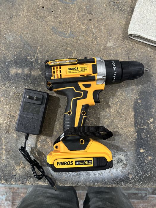 Продам шуруповерты