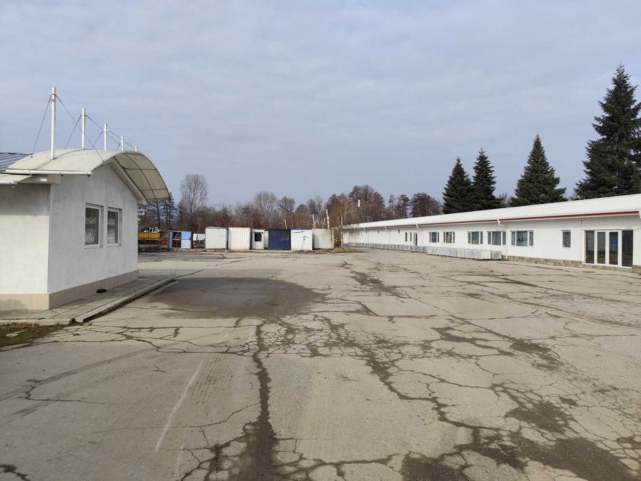 Дава се под наем Склад в София, 7-ми 11-ти километър - 300 кв.м за 1500 € - Снимка #13