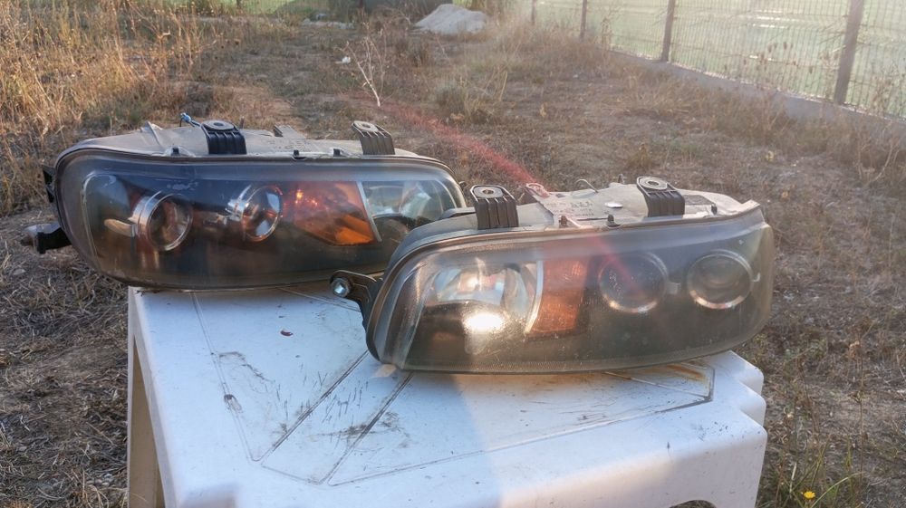 Faruri stânga, dreapta fiat punto
