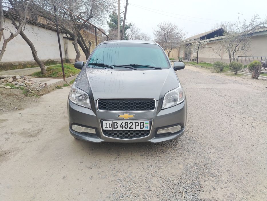 Nexia 3 avtomat 2016 yil probeg 92 min lekin nomalum torisi