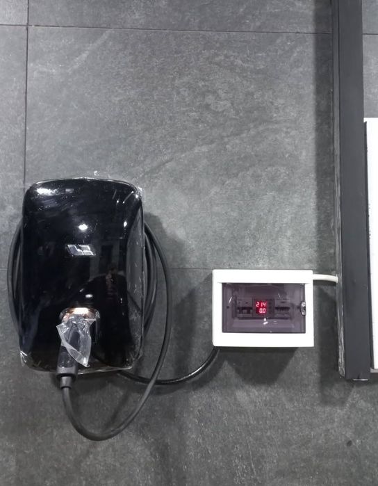 Elekrtomobillarga zaryadlash qurilmasi o'rnatamiz