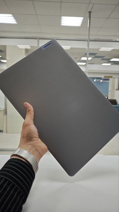 Ноутбук Lenovo 82RK