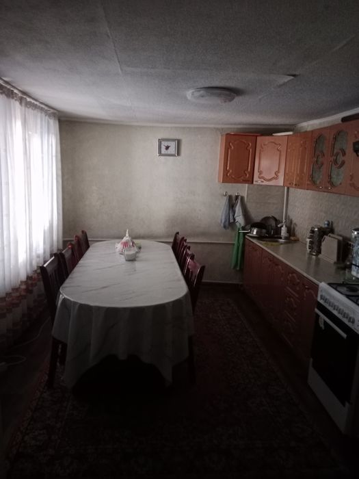 Продам дом.  Угловой