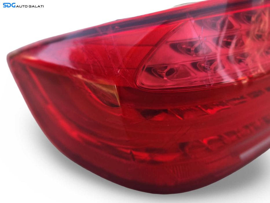 Tripla Lampa Stop Stanga de pe Aripa Caroserie BMW Seria 3 E92 LCI FL Facelift 2010 - 2013 (Prezintă Fisuri) [K9377]
