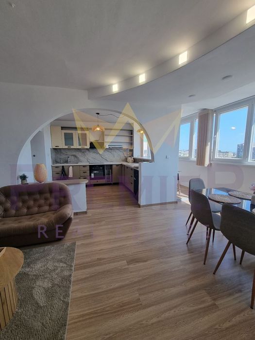 Дава се под наем Тристаен апартамент в Варна, Лятно кино Тракия - 70 кв.м за 663 € - Снимка #2