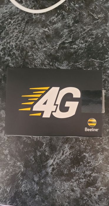 Wife router sotiladi sim kartada ishlaydi 32 kishi ulansa boladi honad