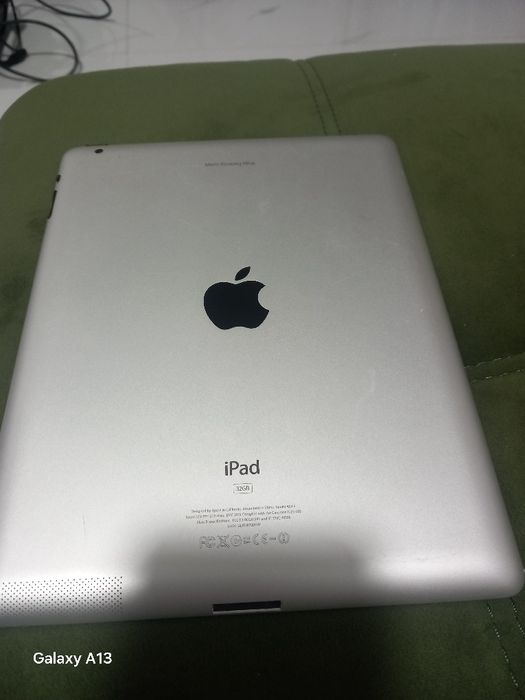 Vând tableta pentru piese am uitat parola și nu mai o pot deschide