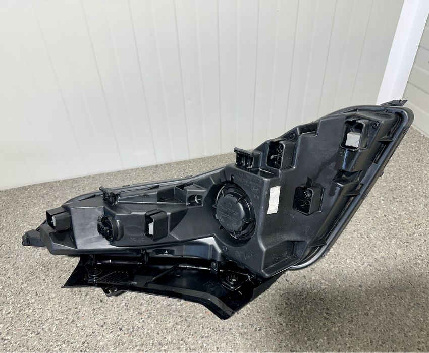 Far Hyundai Tucson 4