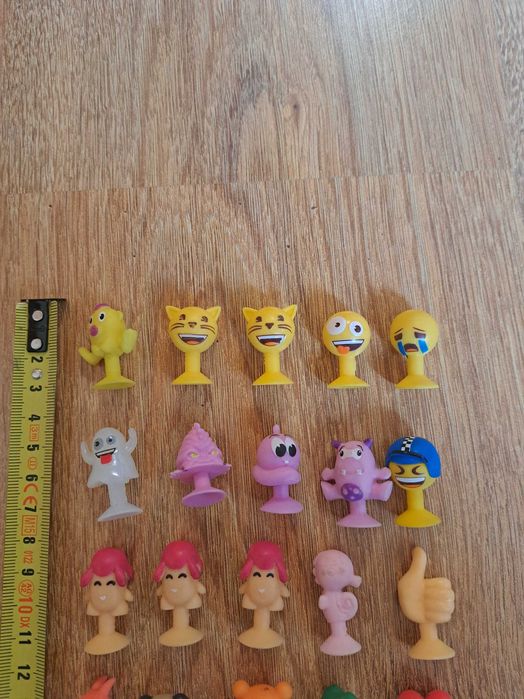 Lot de 21 figurine stikeez diverse colectii