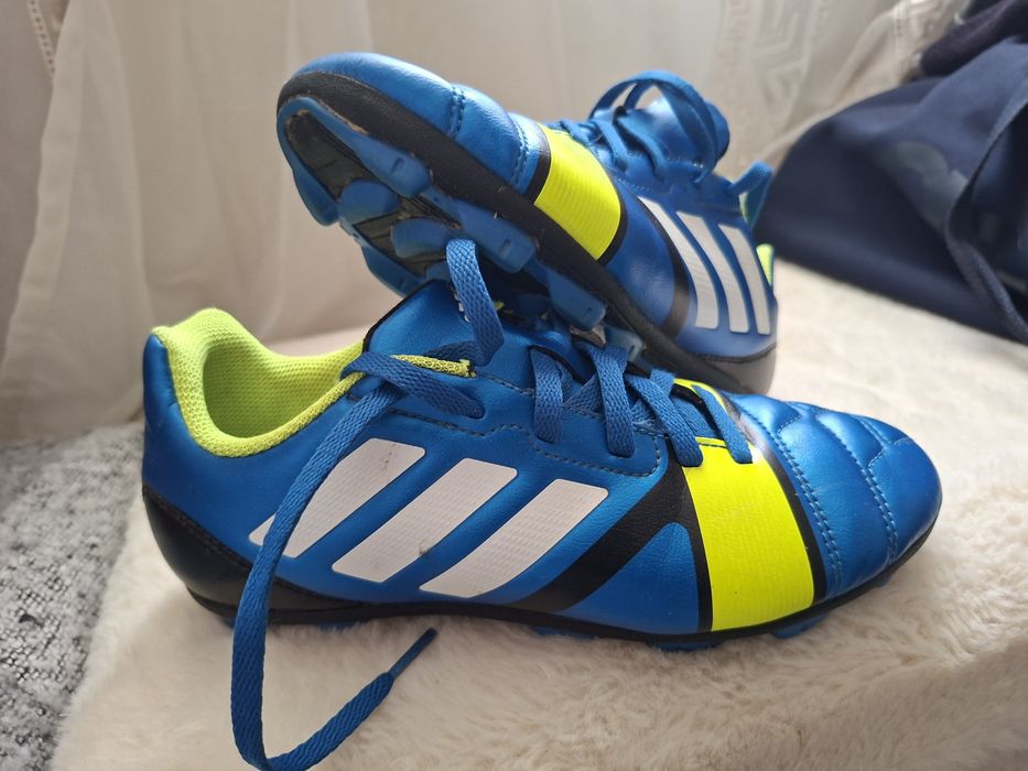 Adidasi cu crampiane fotbal firma zdidas