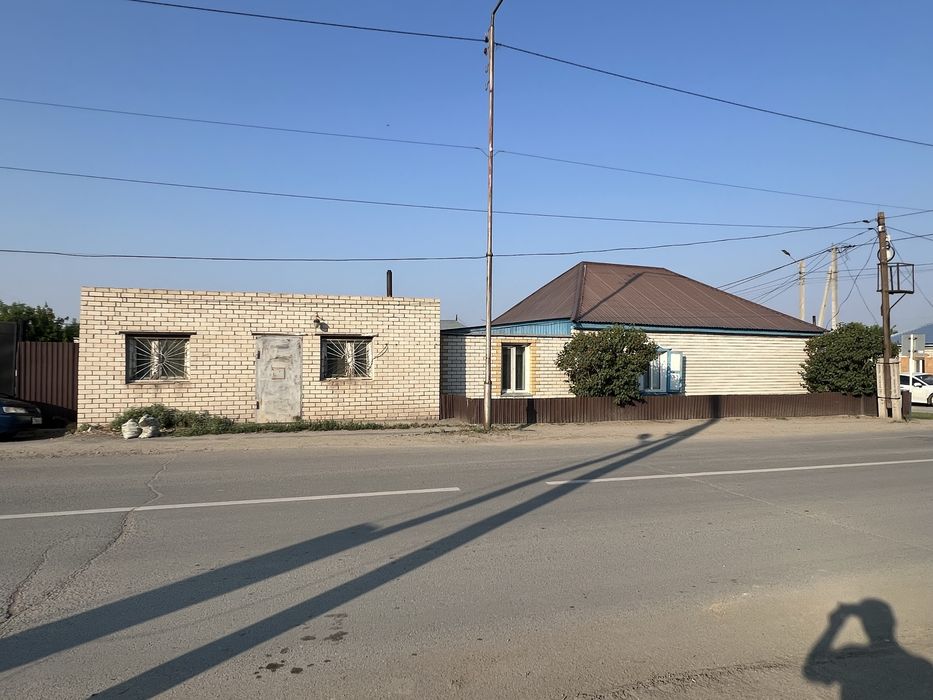 Продается 4-комн дом. Район Компос.