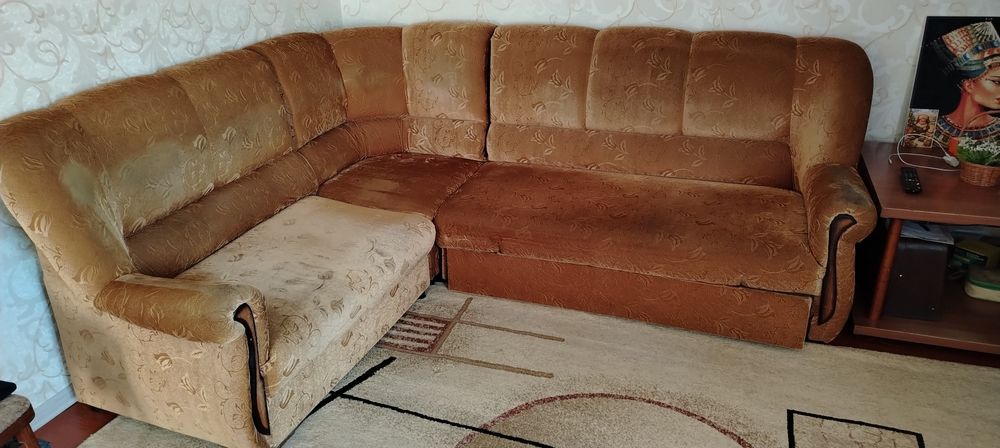 Отдам Диван угловой